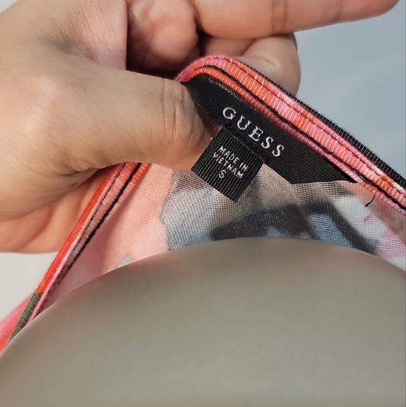 ❤️Guess Floral Top - Picture 8 of 8